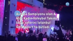 A Milli Kadın Voleybol Takımı kupa zaferini İstanbul'da kutladı